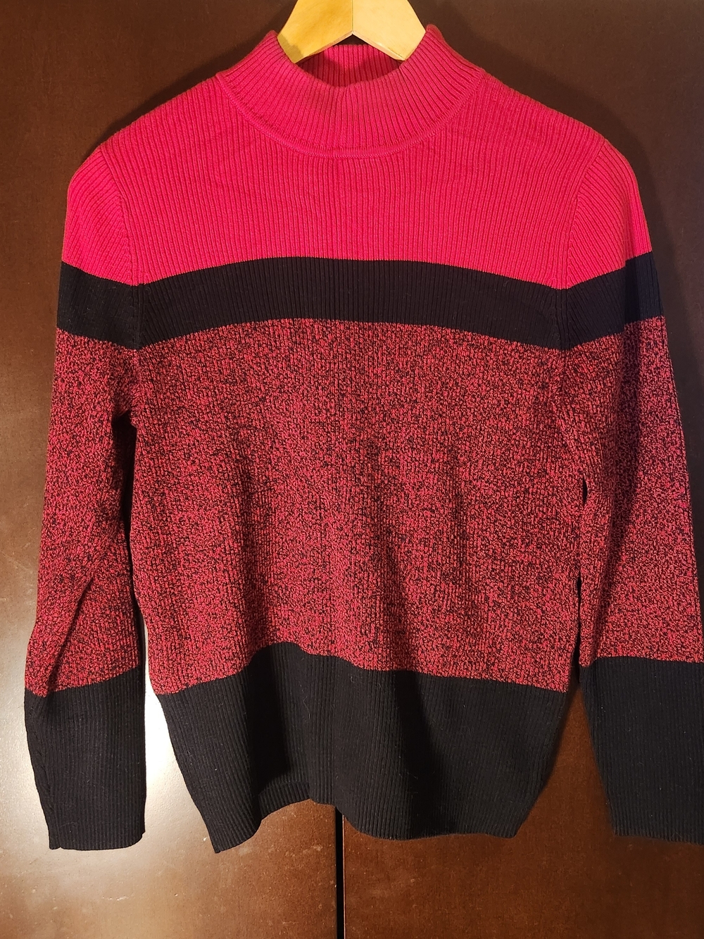 Karen Scott Hot Pink and Black Turtleneck Colorblock Sweater Women Size Medium